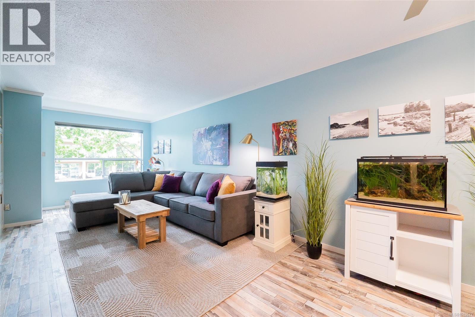Photo 9 of 205 100 Dawes St, Nanaimo BC