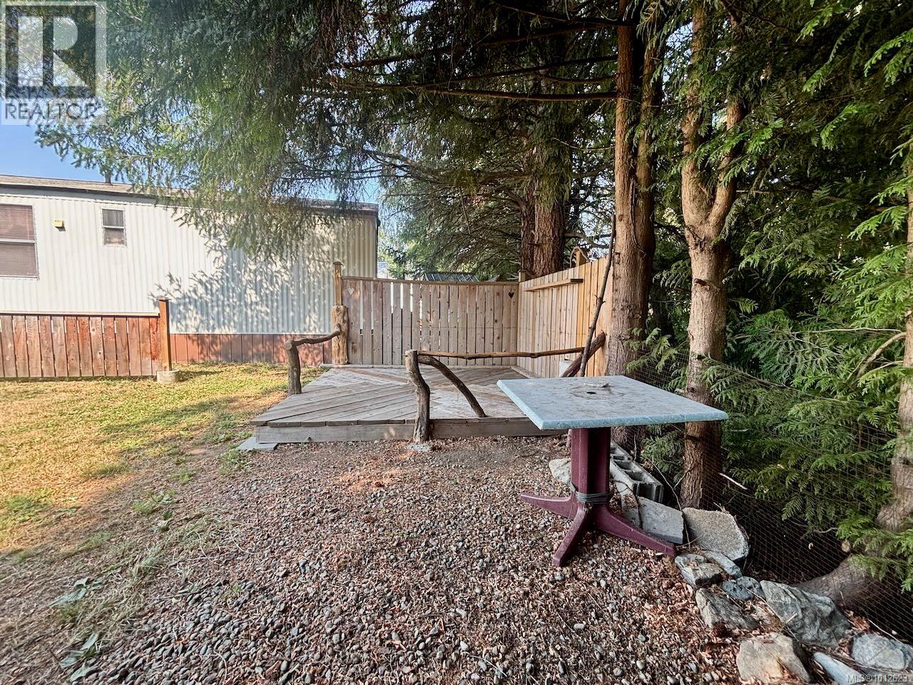 Photo 32 of 46 61 12 Th St, Nanaimo BC