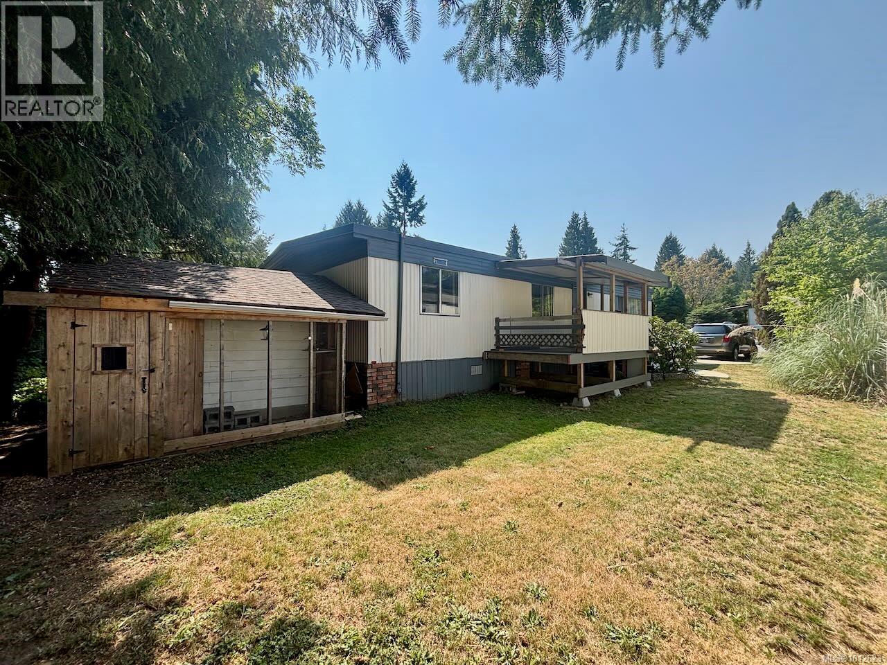 Photo 33 of 46 61 12 Th St, Nanaimo BC