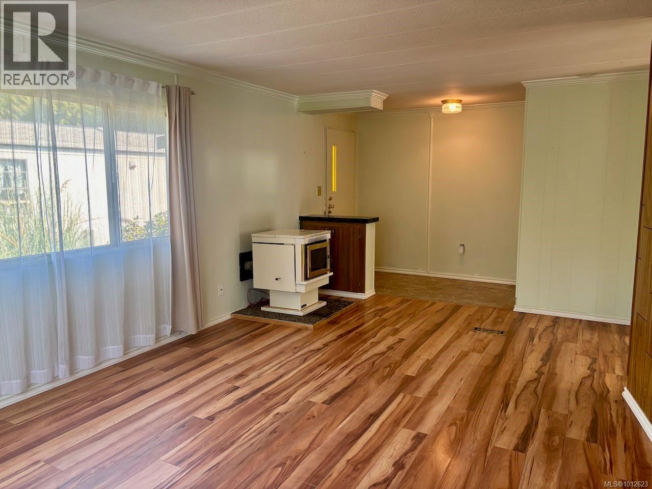 Photo 7 of 46 61 12 Th St, Nanaimo BC