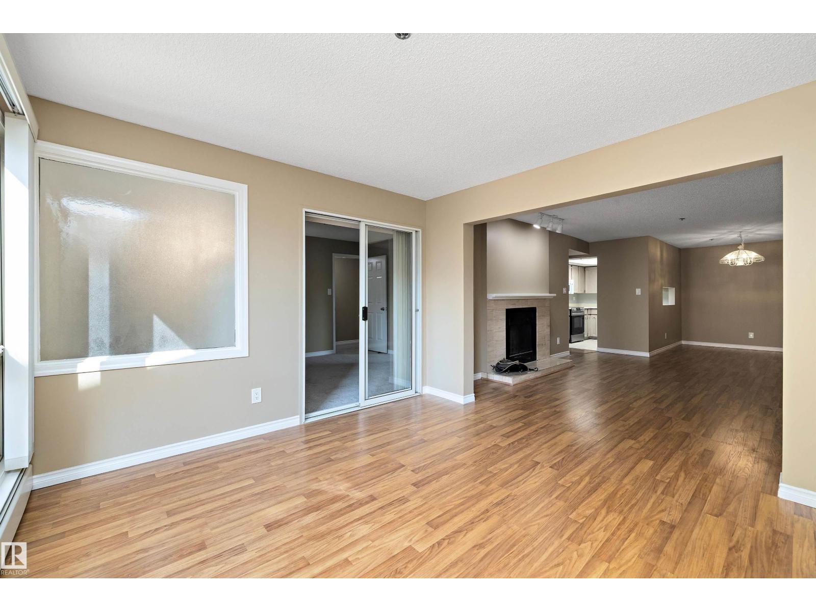 Photo 17 of 307 10171 119 St Nw, Edmonton AB