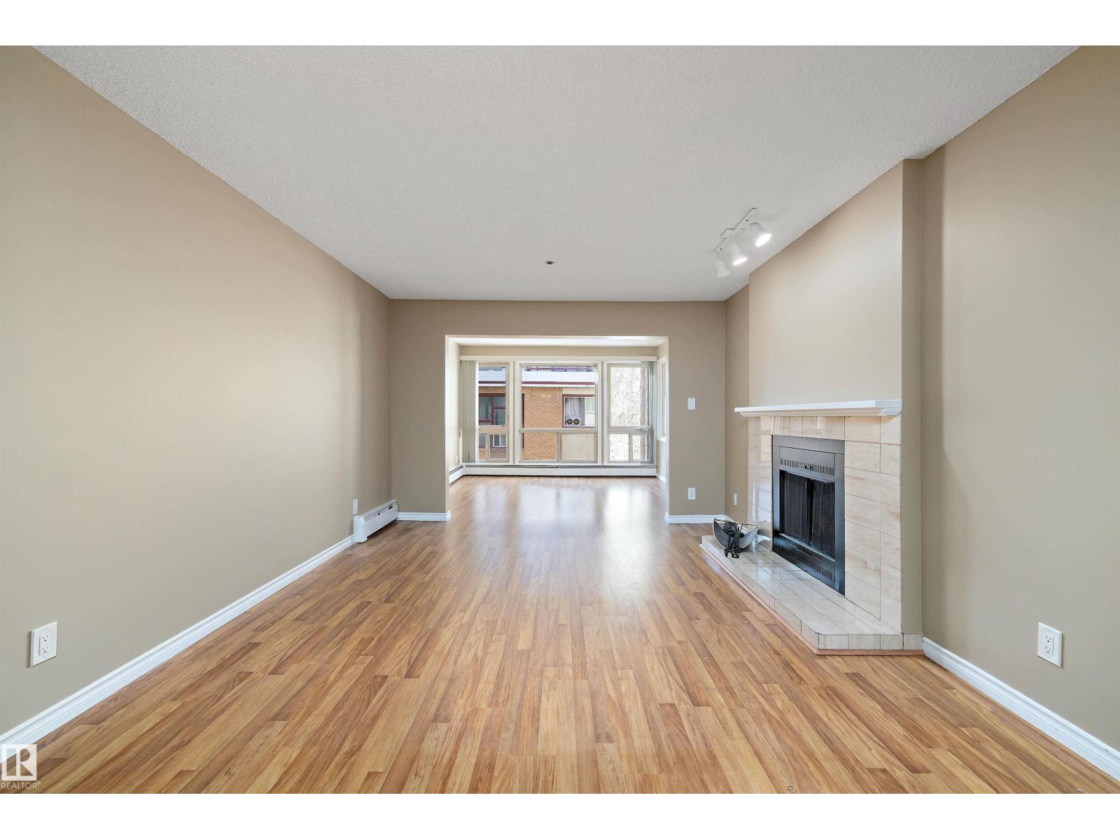 Photo 13 of 307 10171 119 St Nw, Edmonton AB