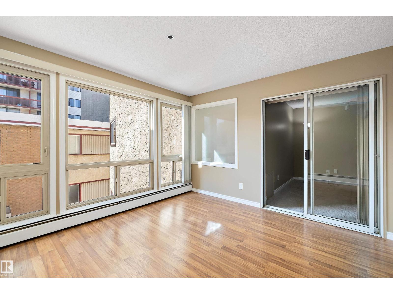 Photo 16 of 307 10171 119 St Nw, Edmonton AB