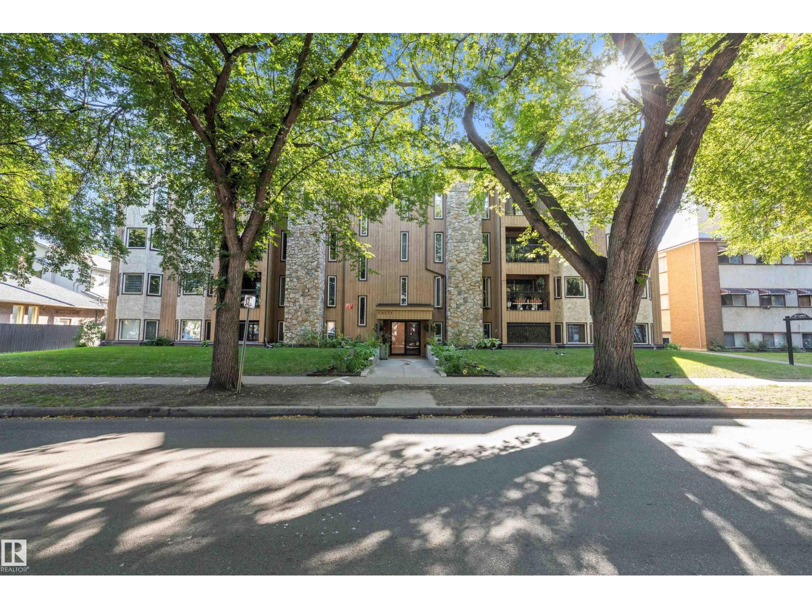 Photo 2 of 307 10171 119 St Nw, Edmonton AB