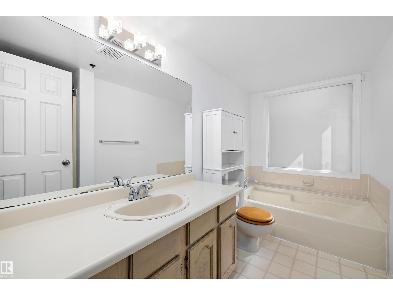 Photo 22 of 307 10171 119 St Nw, Edmonton AB