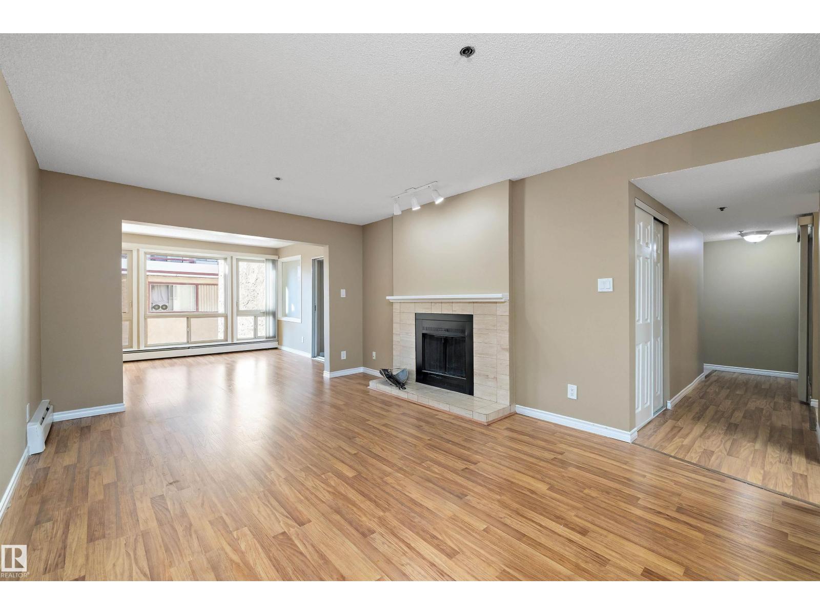 Photo 12 of 307 10171 119 St Nw, Edmonton AB