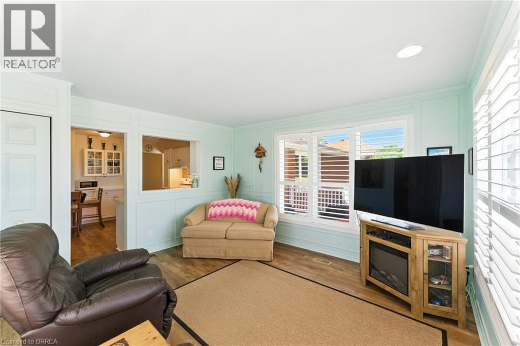 Photo 14 of 207 Robinson Road, Brantford ON