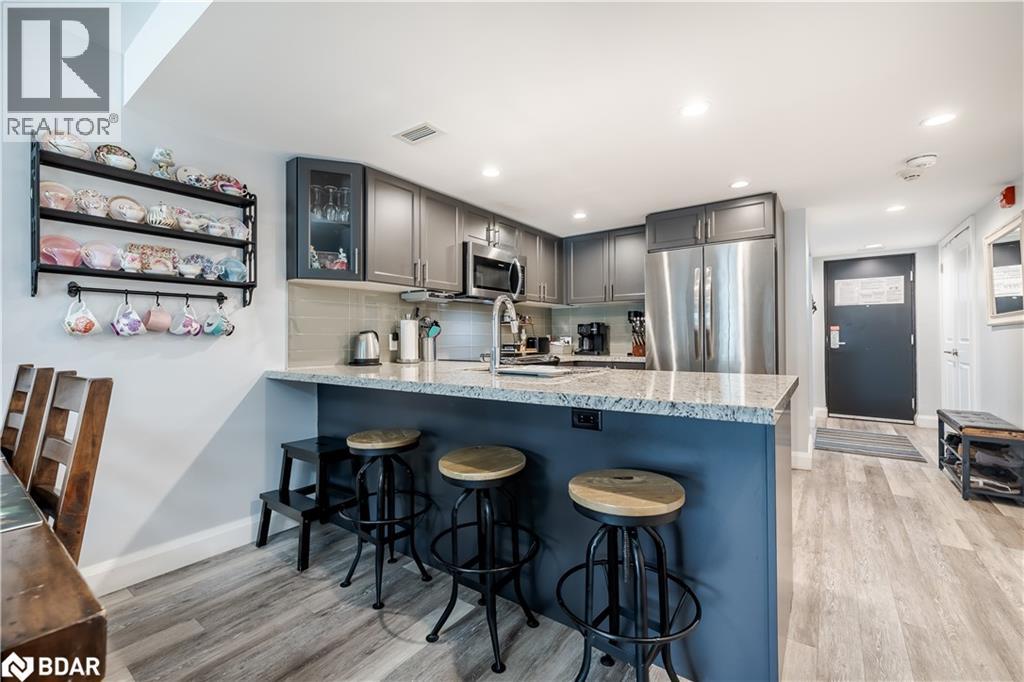 Photo 11 of 80 Horseshoe Valley Boulevard Unit 302, Oromedonte ON