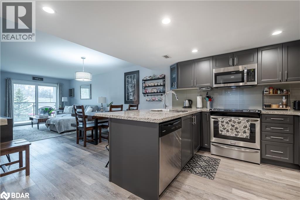 Photo 9 of 80 Horseshoe Valley Boulevard Unit 302, Oromedonte ON