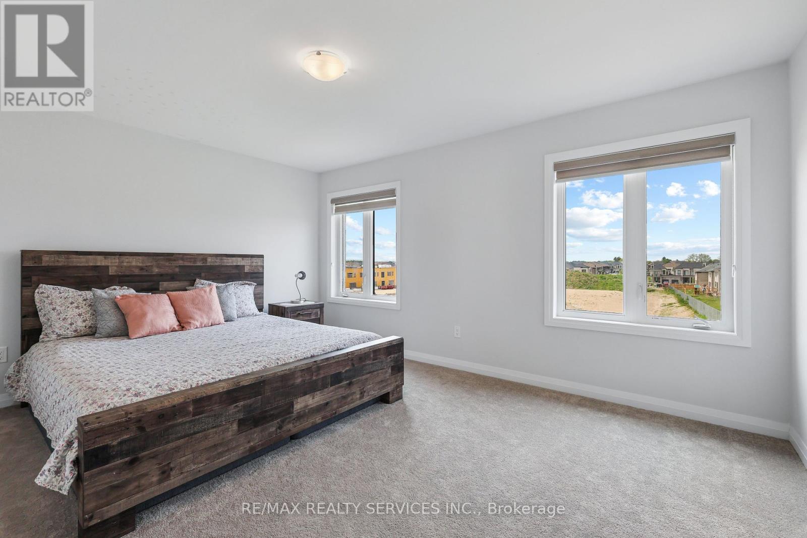 Photo 29 of 839 Sobeski Avenue, Woodstock ON