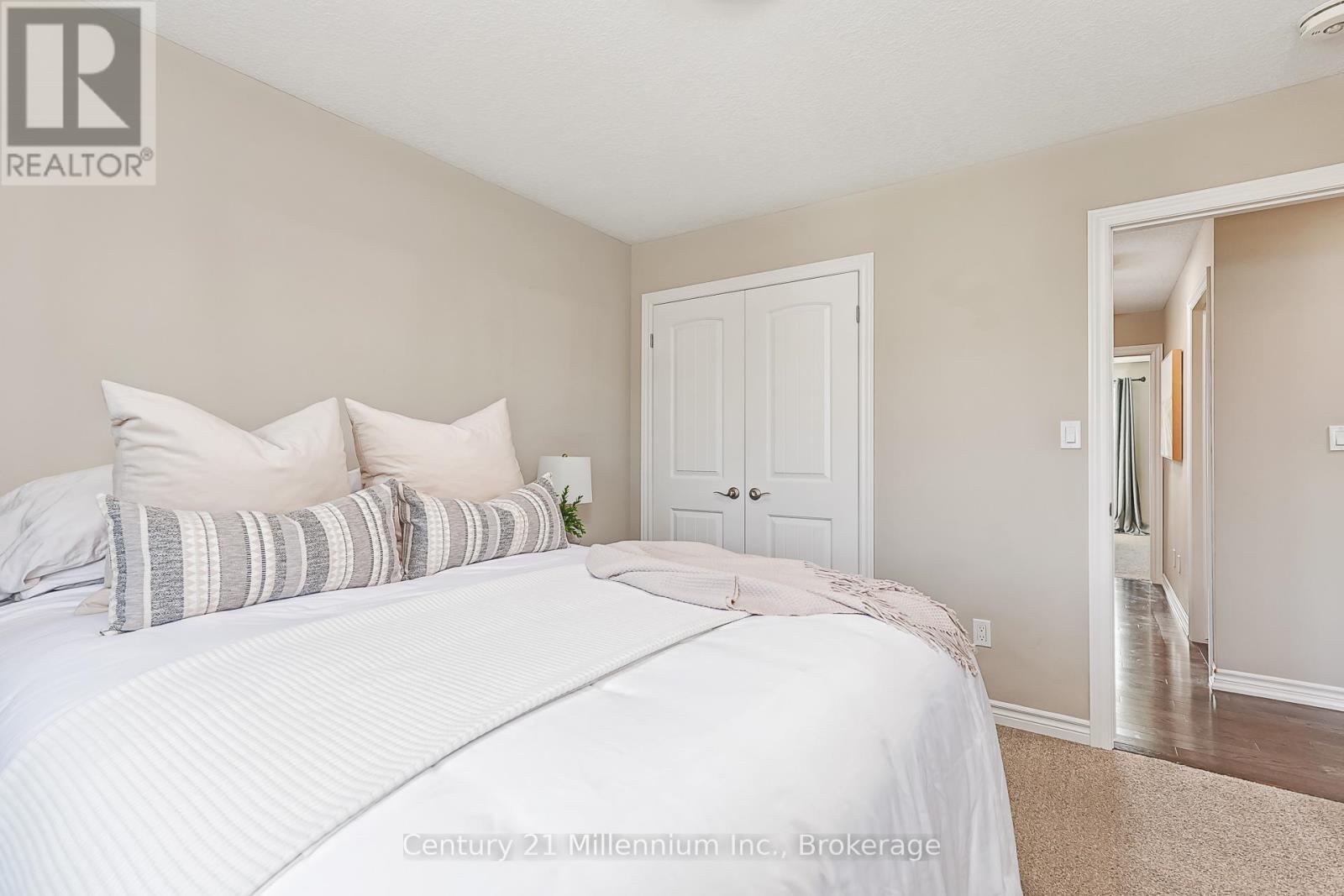 Photo 24 of 133 Conservation Way, Collingwood ON