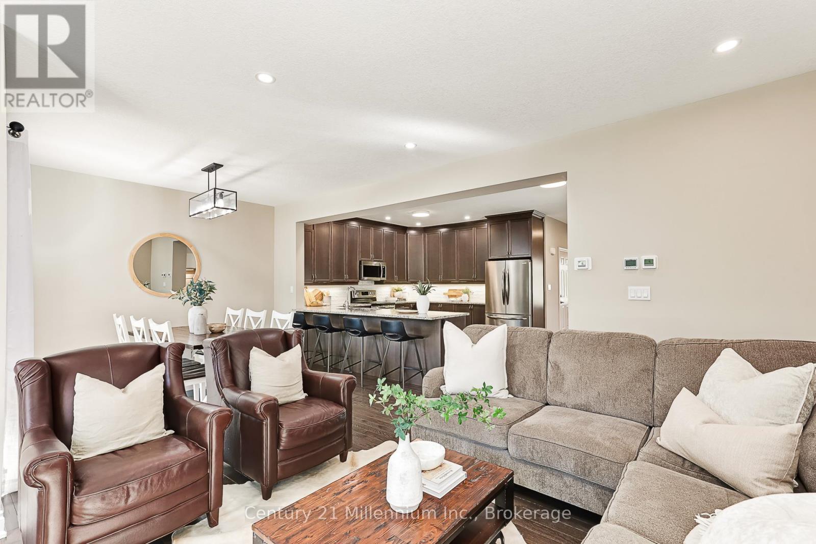 Photo 14 of 133 Conservation Way, Collingwood ON