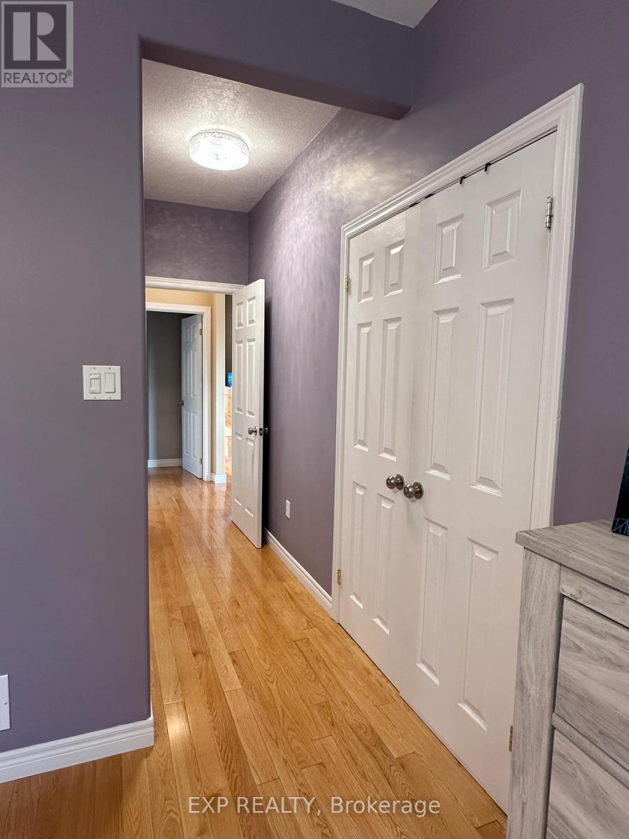 Photo 24 of 1 Falconridge Court, St Thomas ON