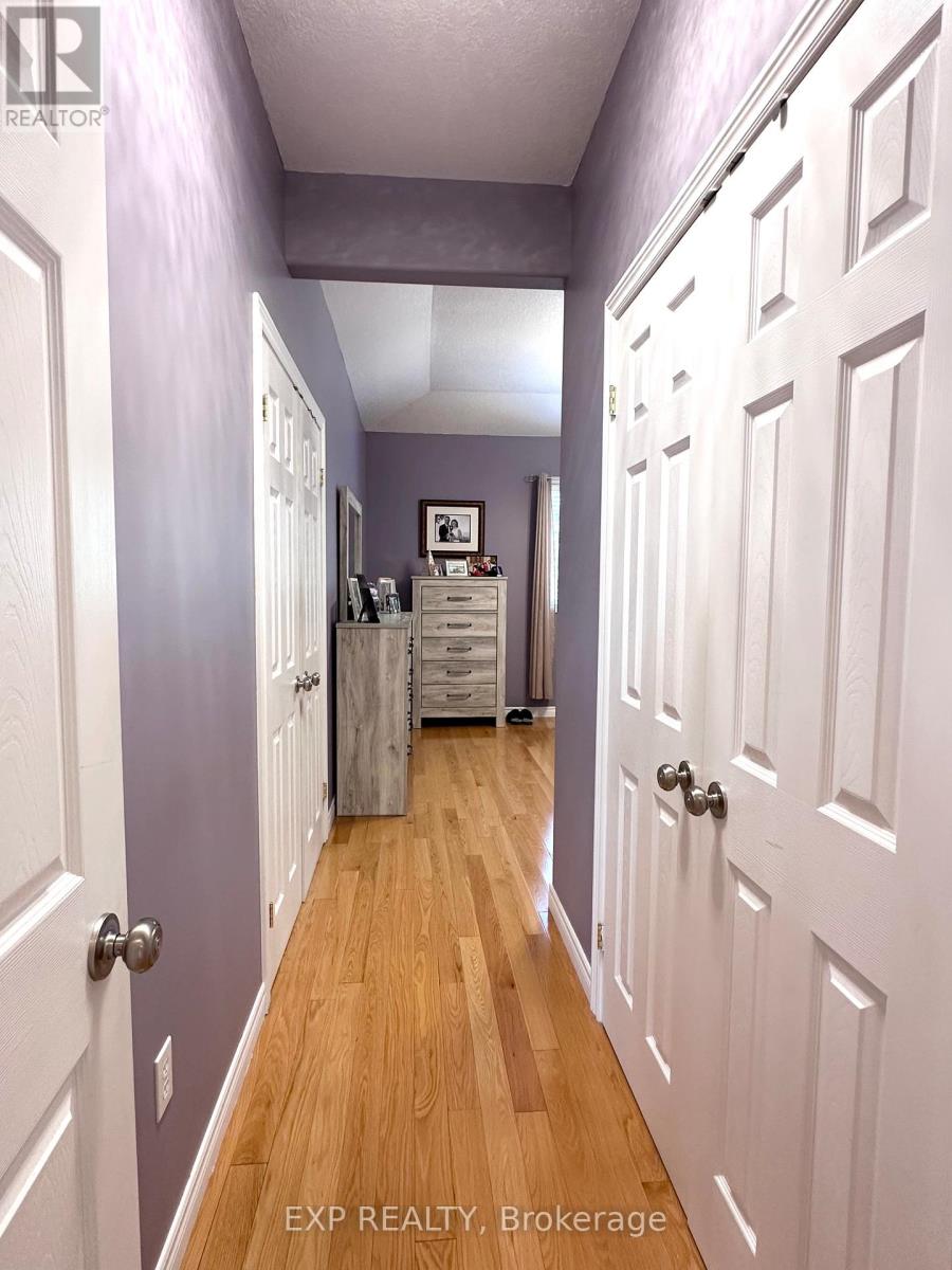 Photo 19 of 1 Falconridge Court, St Thomas ON