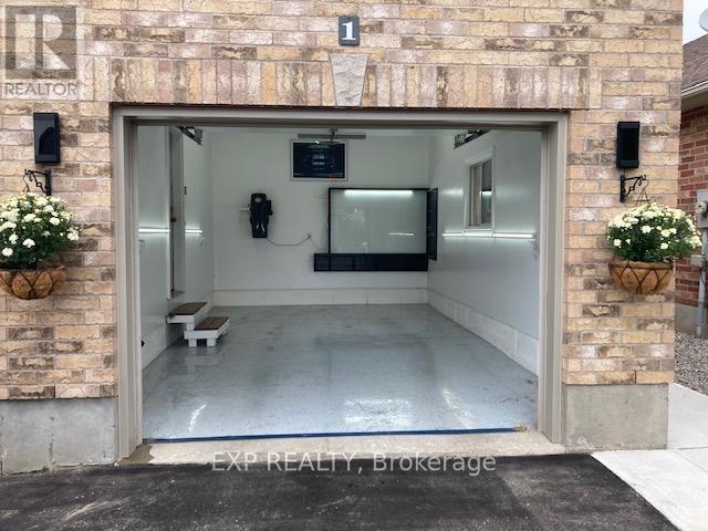 Photo 42 of 1 Falconridge Court, St Thomas ON