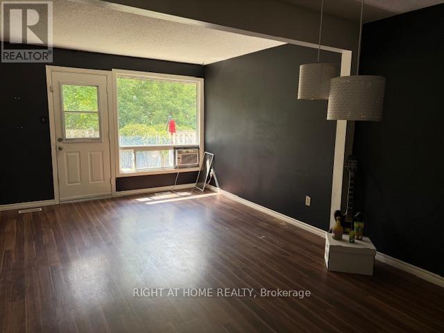 Photo 10 of 3110 Quail Drive, Ottawa ON