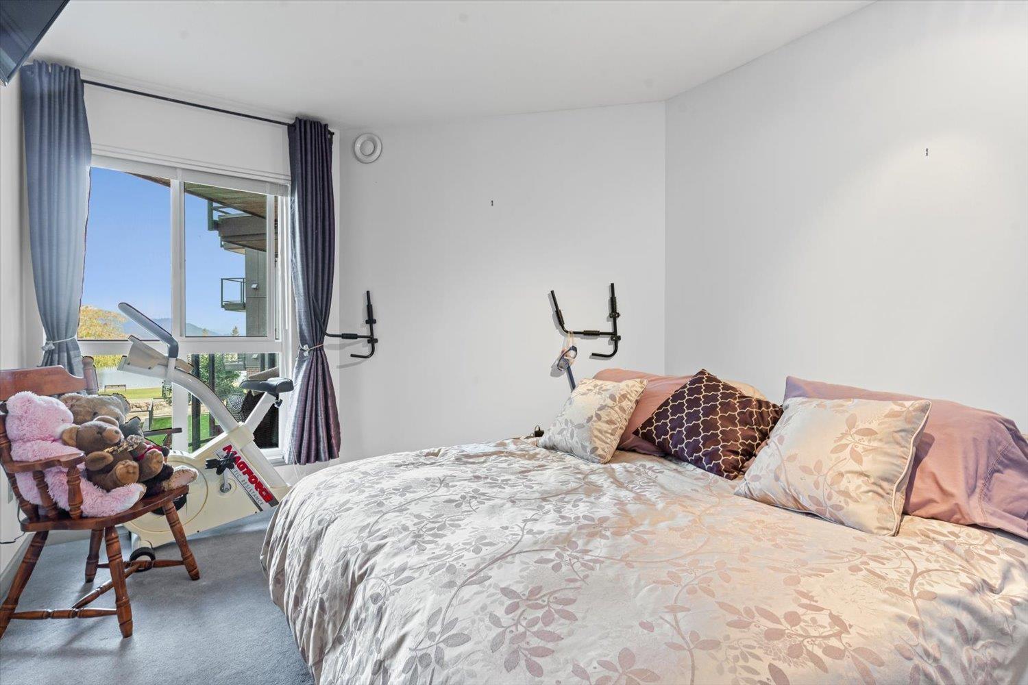 209 378 ESPLANADE AVENUE, Harrison Hot Springs, Harrison Hot Springs