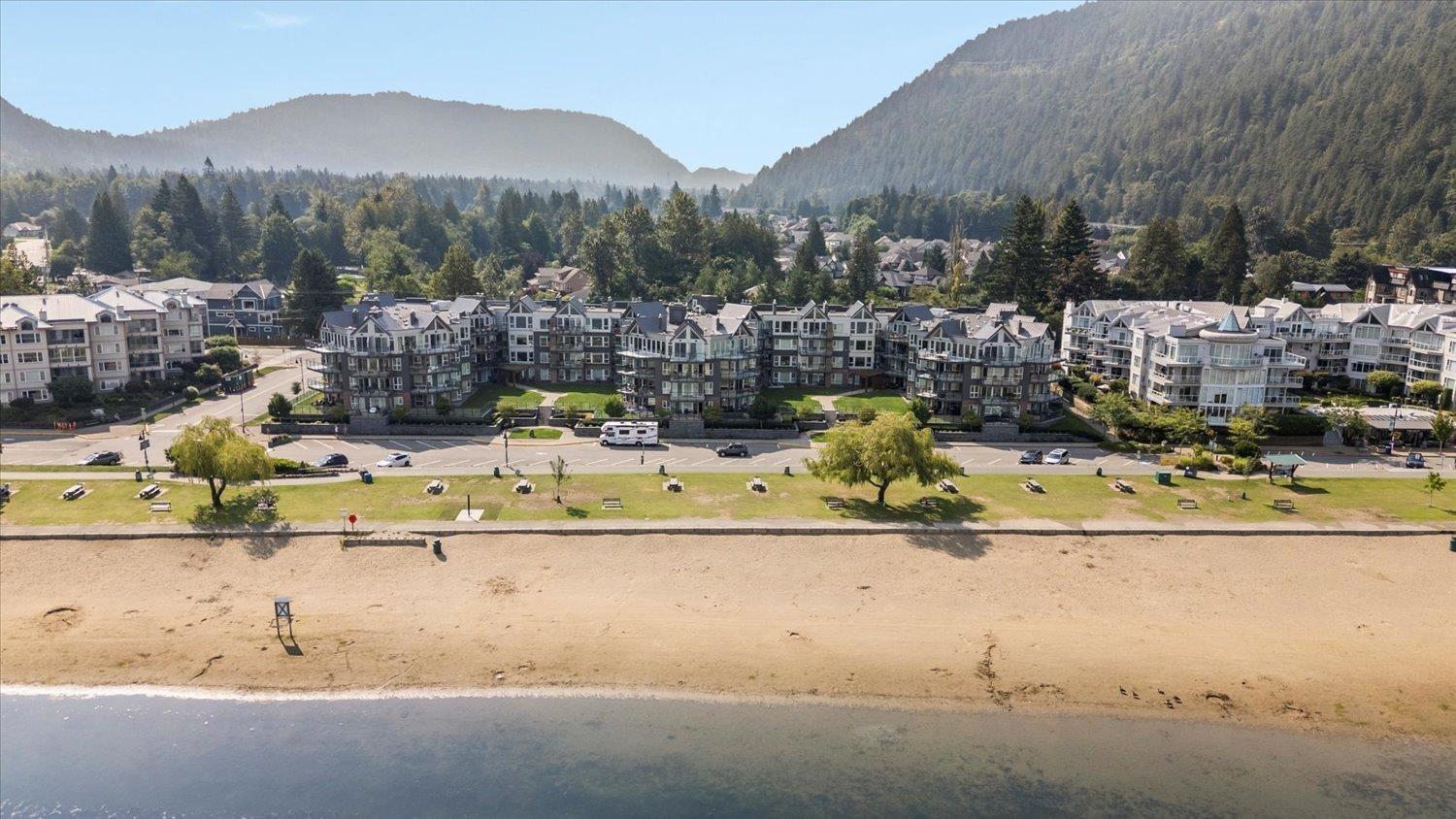 209 378 ESPLANADE AVENUE, Harrison Hot Springs, Harrison Hot Springs