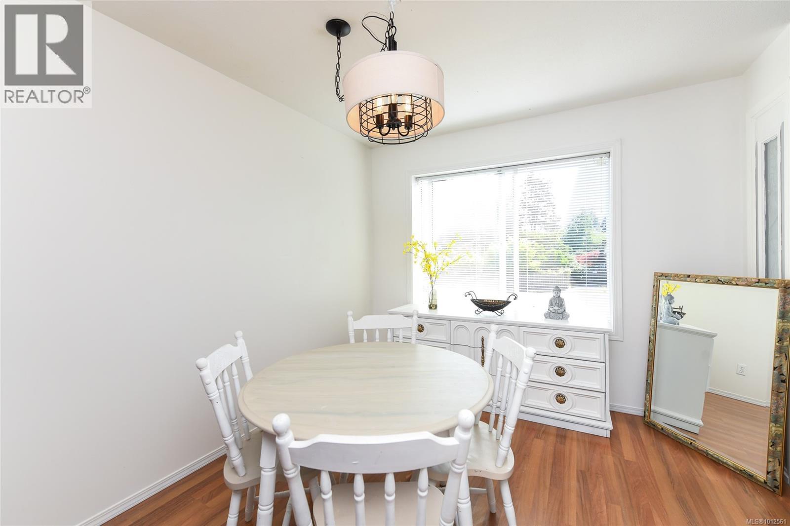 B 1188 Lewis Ave, Courtenay