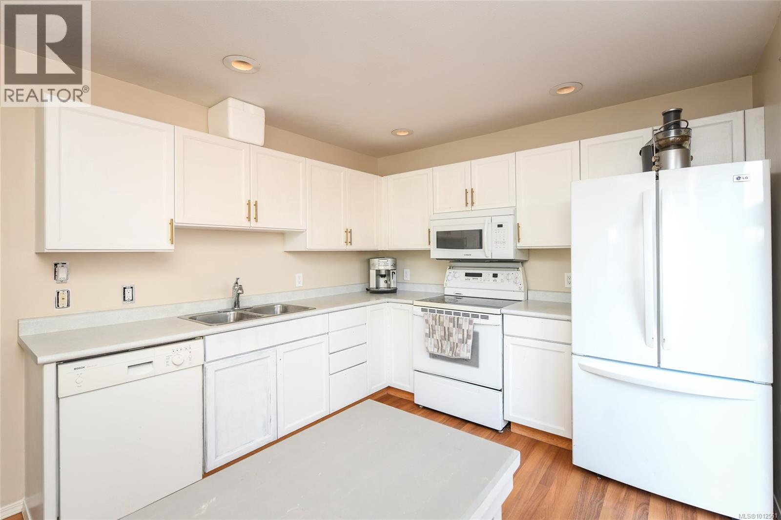 B 1188 Lewis Ave, Courtenay