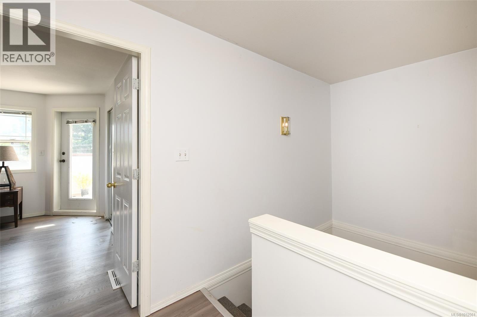 B 1188 Lewis Ave, Courtenay