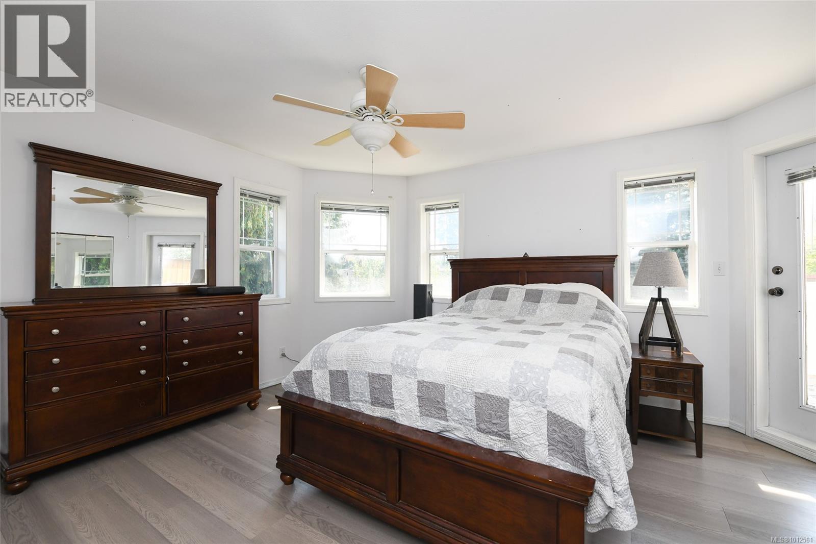 B 1188 Lewis Ave, Courtenay