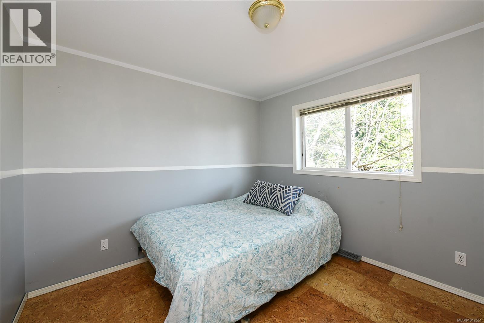 B 1188 Lewis Ave, Courtenay