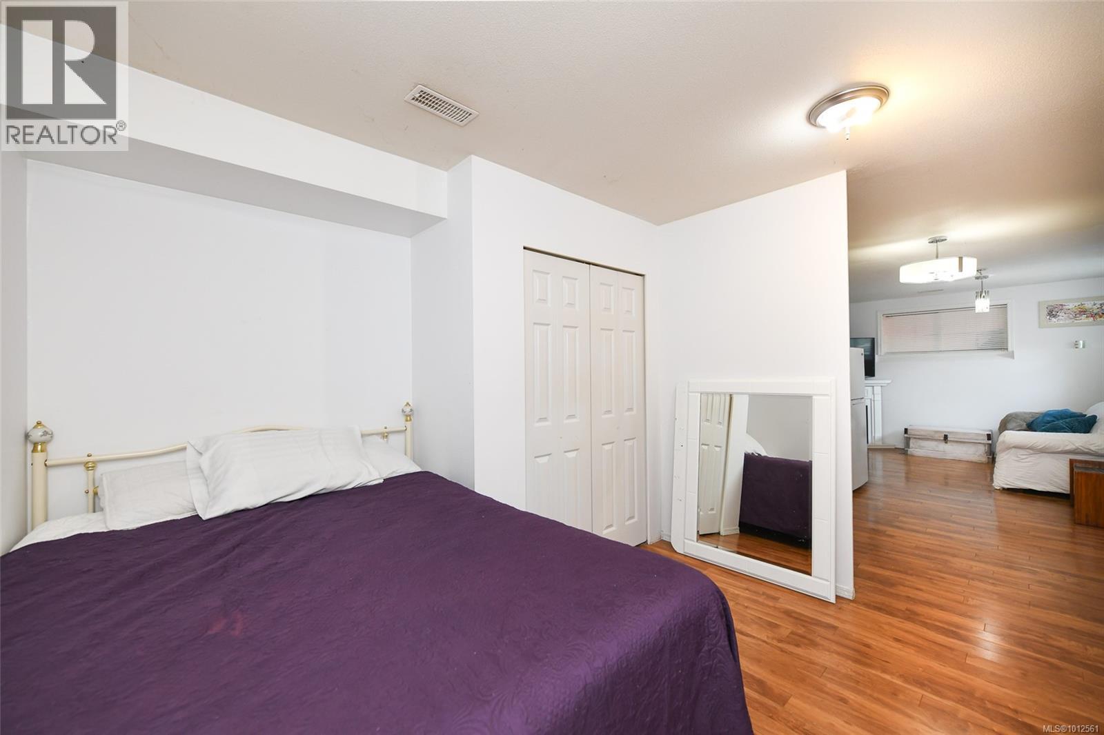 B 1188 Lewis Ave, Courtenay