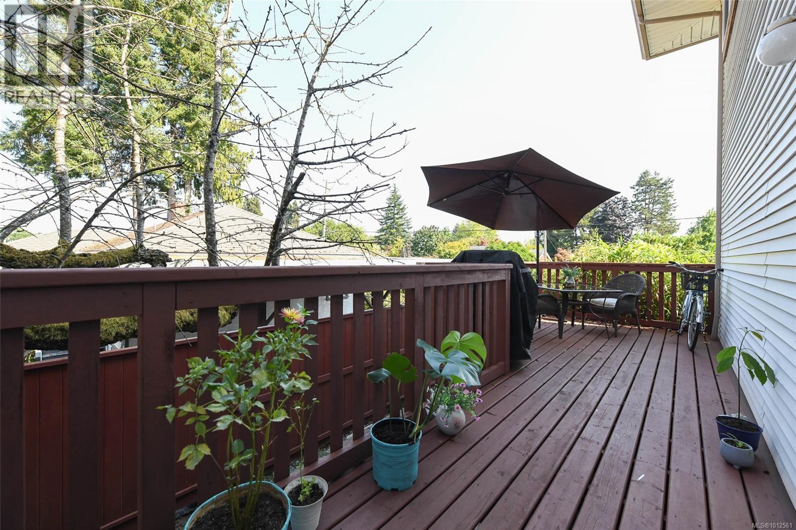 B 1188 Lewis Ave, Courtenay
