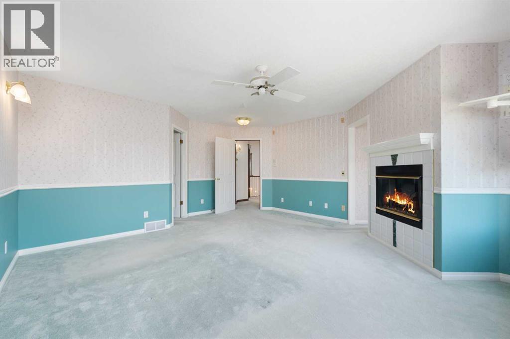 Single Family House for Sale in  Evergreen Hill SW Evergreen Calgary 