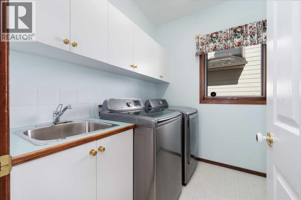 Single Family House for Sale in  Evergreen Hill SW Evergreen Calgary 