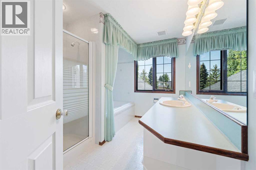 Single Family House for Sale in  Evergreen Hill SW Evergreen Calgary 