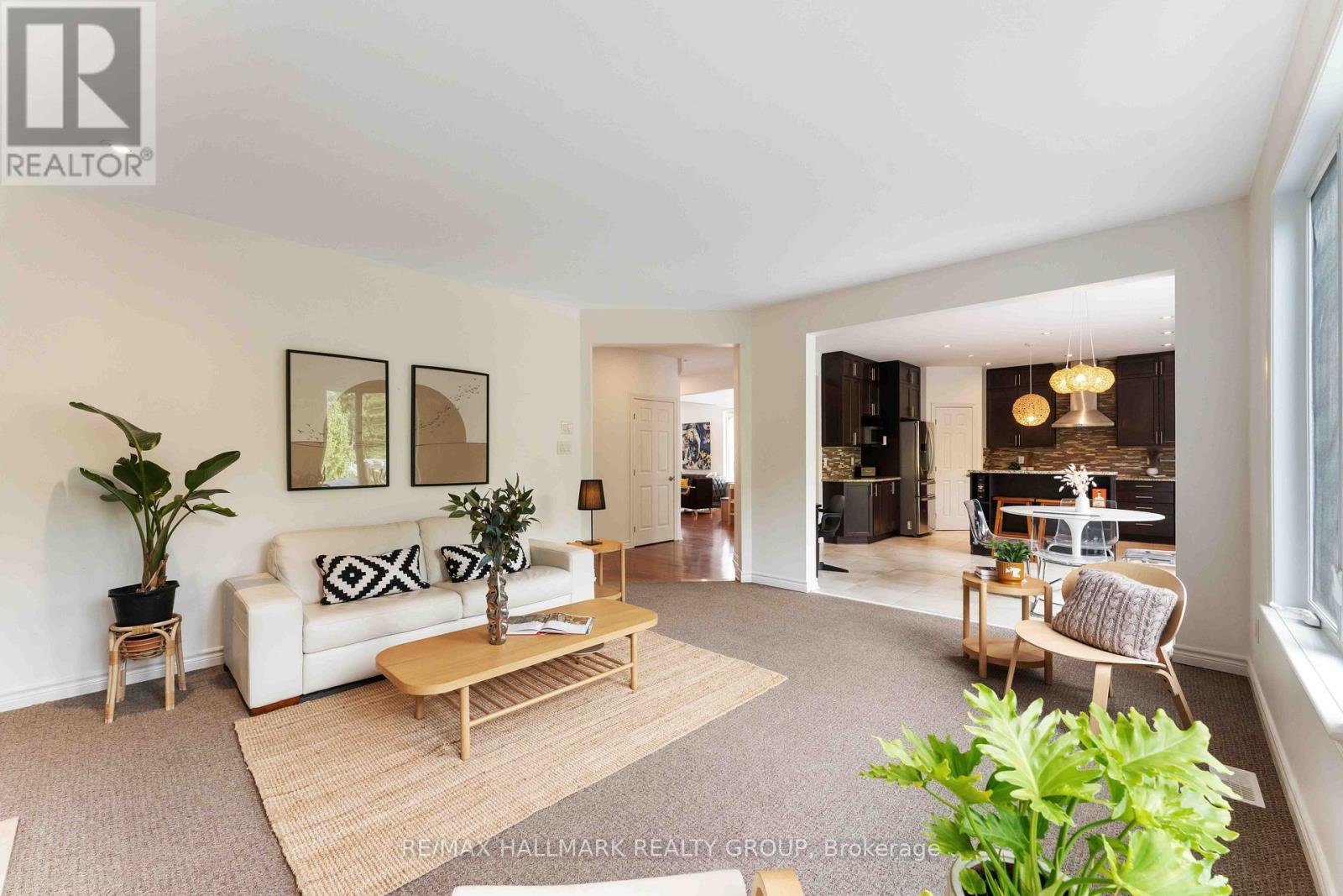 Photo 10 of 185 Charlies Lane, Ottawa ON