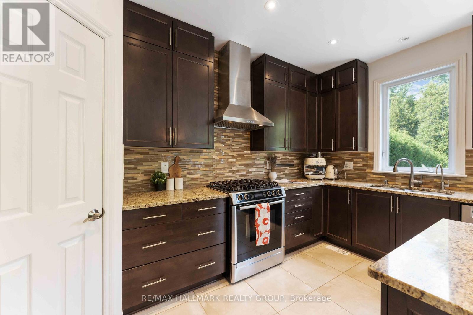 Photo 15 of 185 Charlies Lane, Ottawa ON
