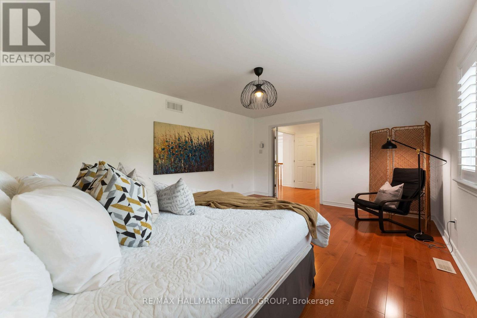 Photo 23 of 185 Charlies Lane, Ottawa ON