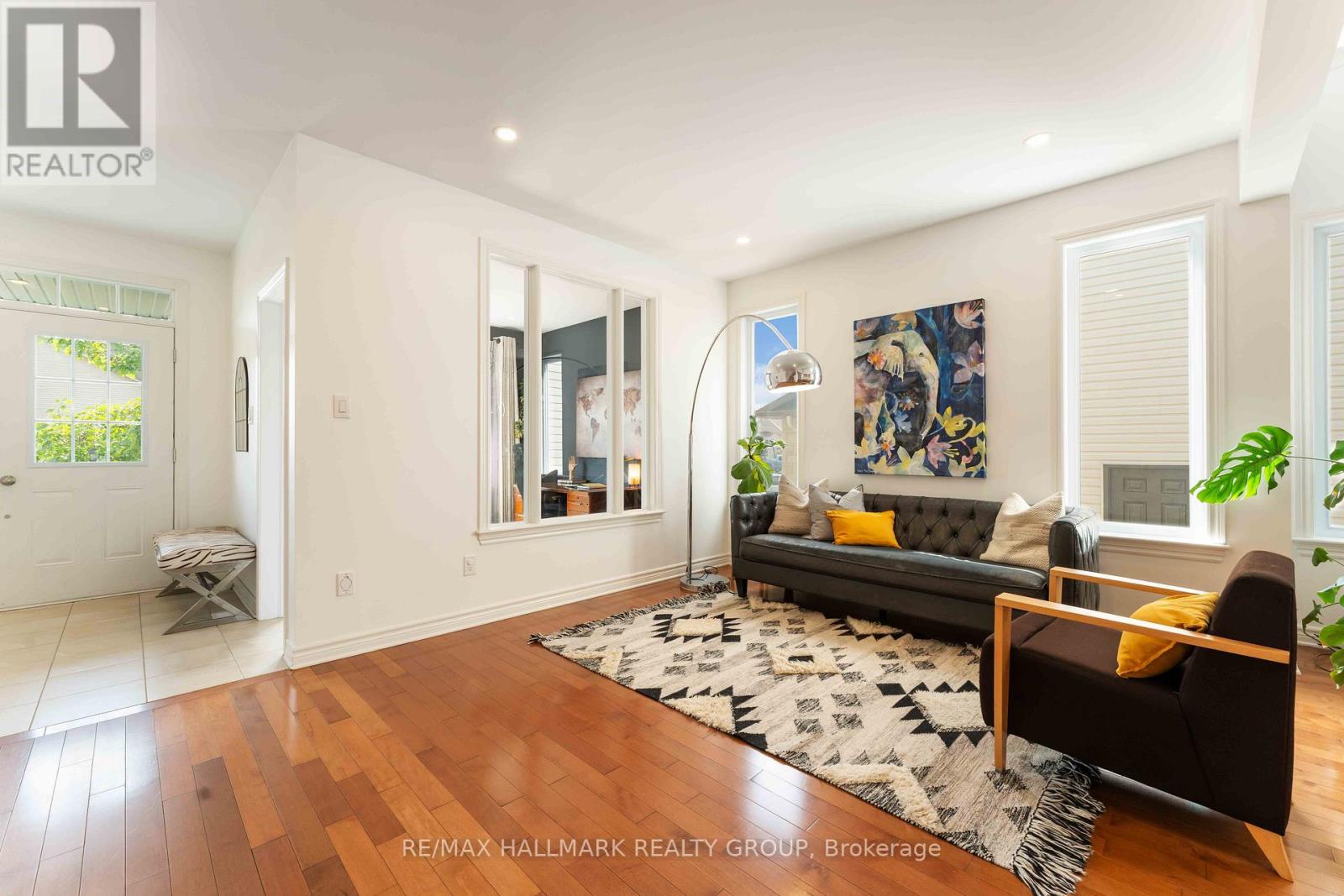 Photo 6 of 185 Charlies Lane, Ottawa ON