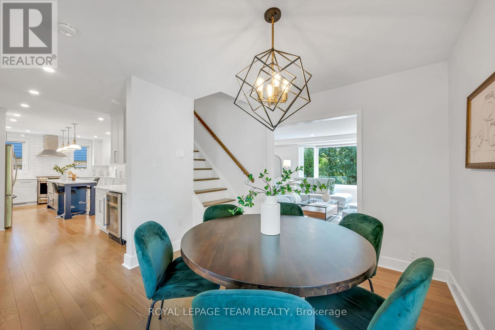 Photo 12 of 2233 Beaver Avenue, Ottawa ON