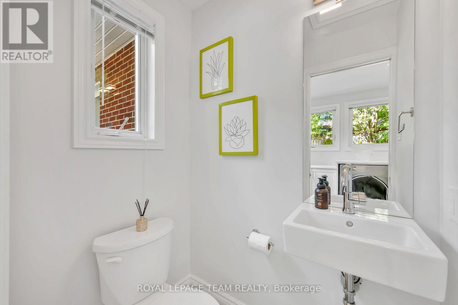 Photo 16 of 2233 Beaver Avenue, Ottawa ON