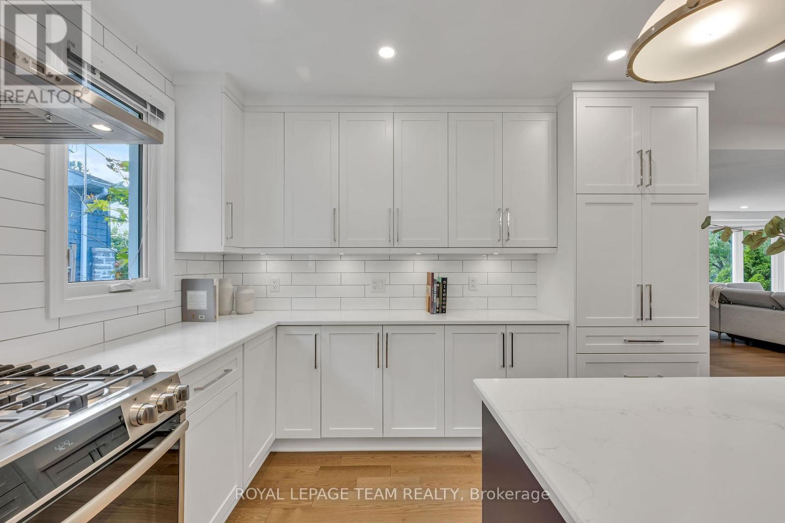 Photo 23 of 2233 Beaver Avenue, Ottawa ON