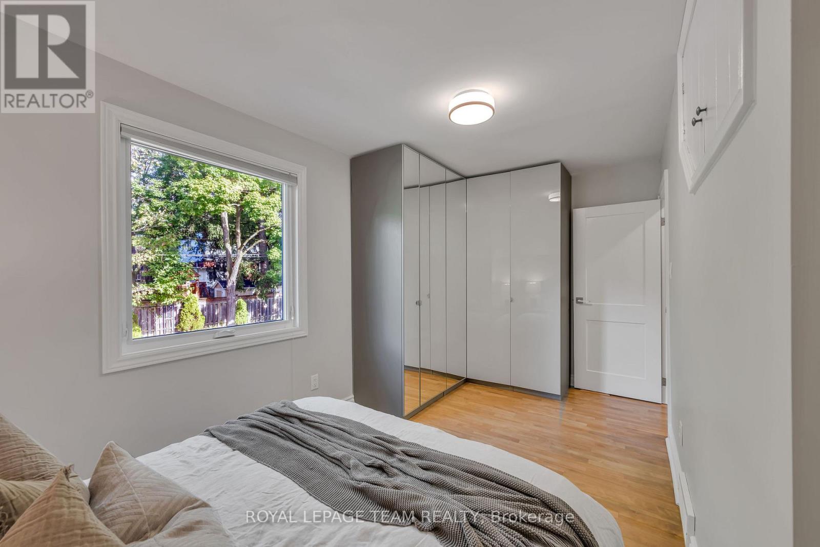 Photo 28 of 2233 Beaver Avenue, Ottawa ON