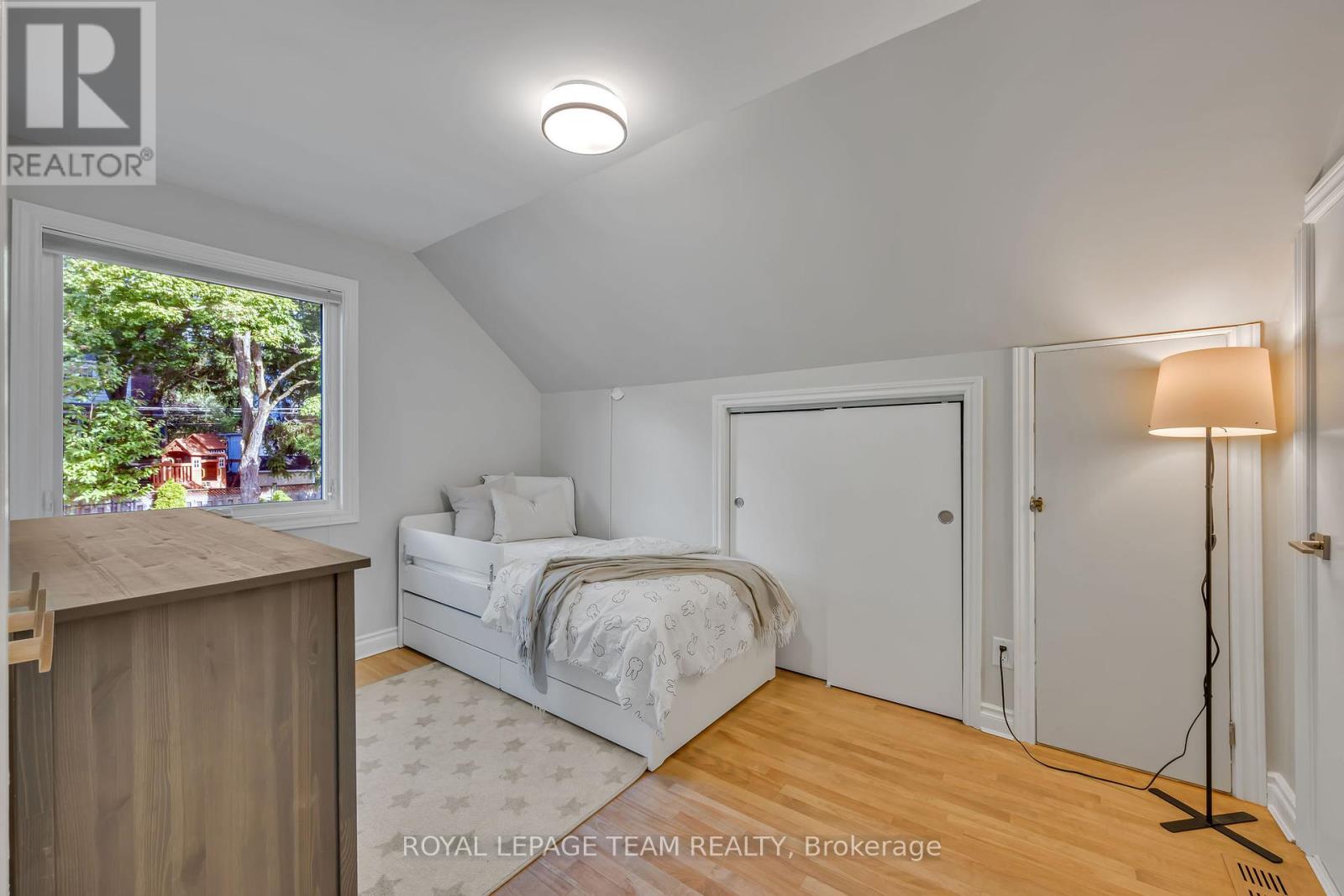 Photo 29 of 2233 Beaver Avenue, Ottawa ON