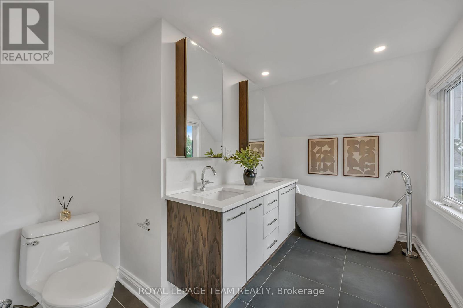 Photo 37 of 2233 Beaver Avenue, Ottawa ON