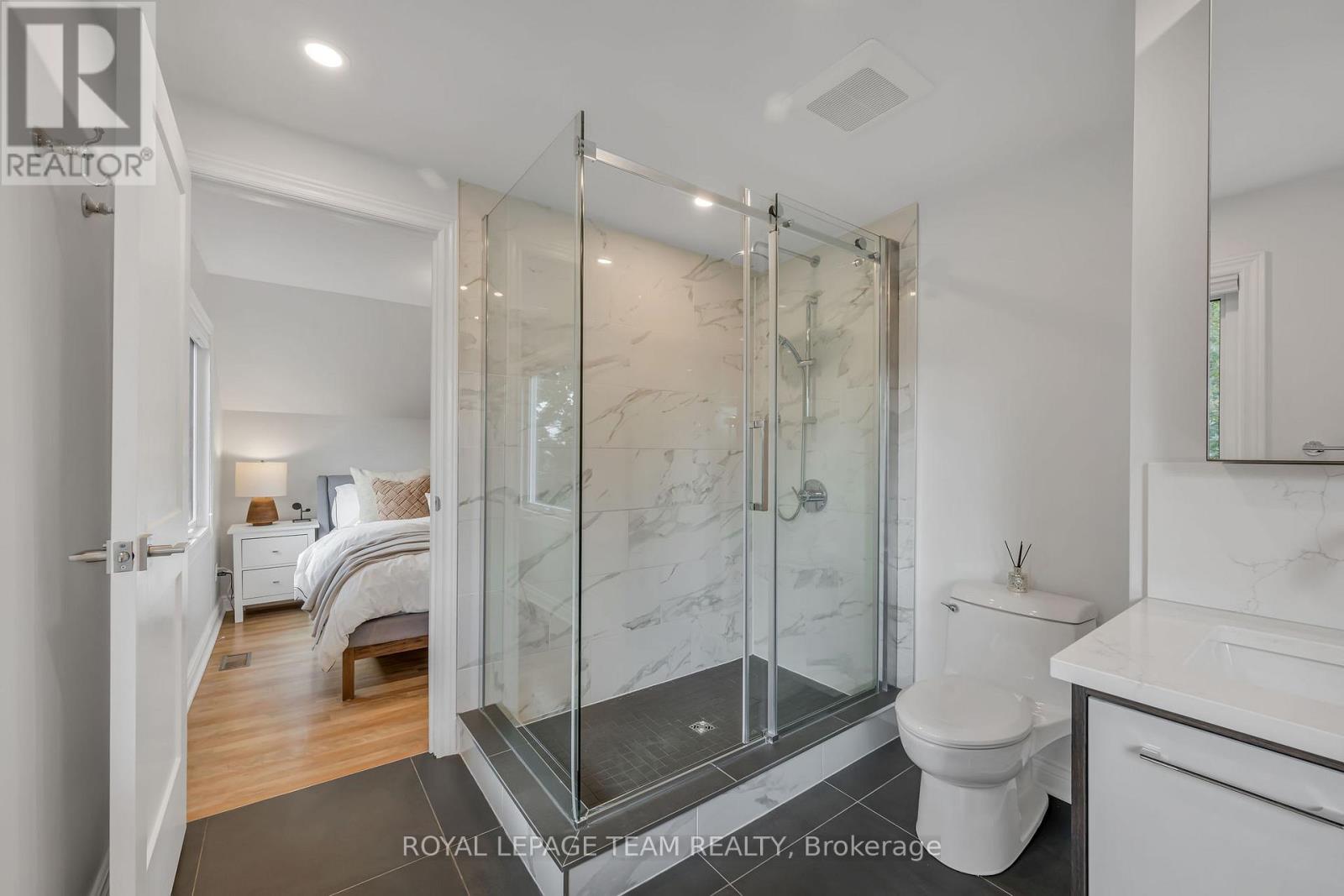 Photo 38 of 2233 Beaver Avenue, Ottawa ON