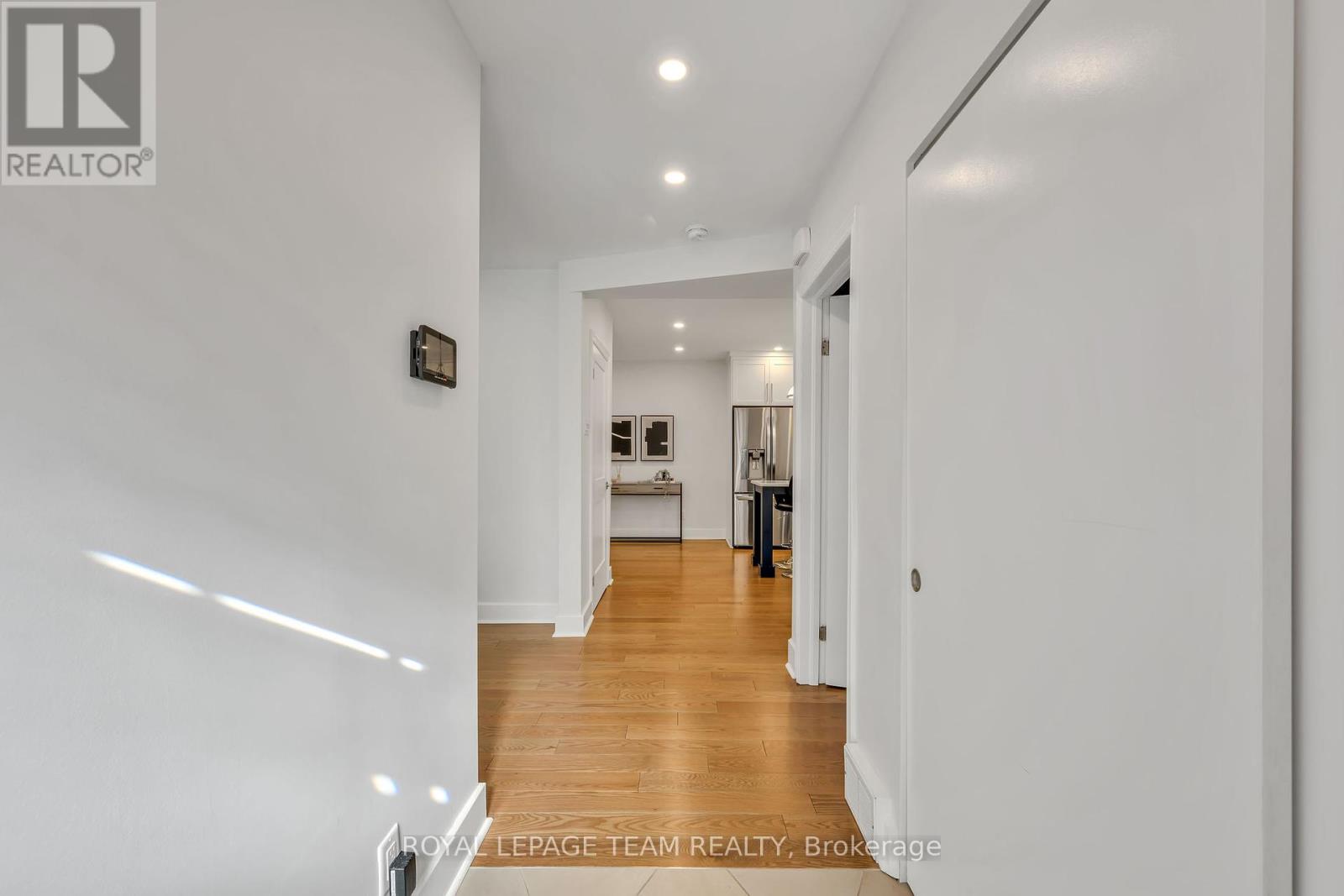 Photo 4 of 2233 Beaver Avenue, Ottawa ON