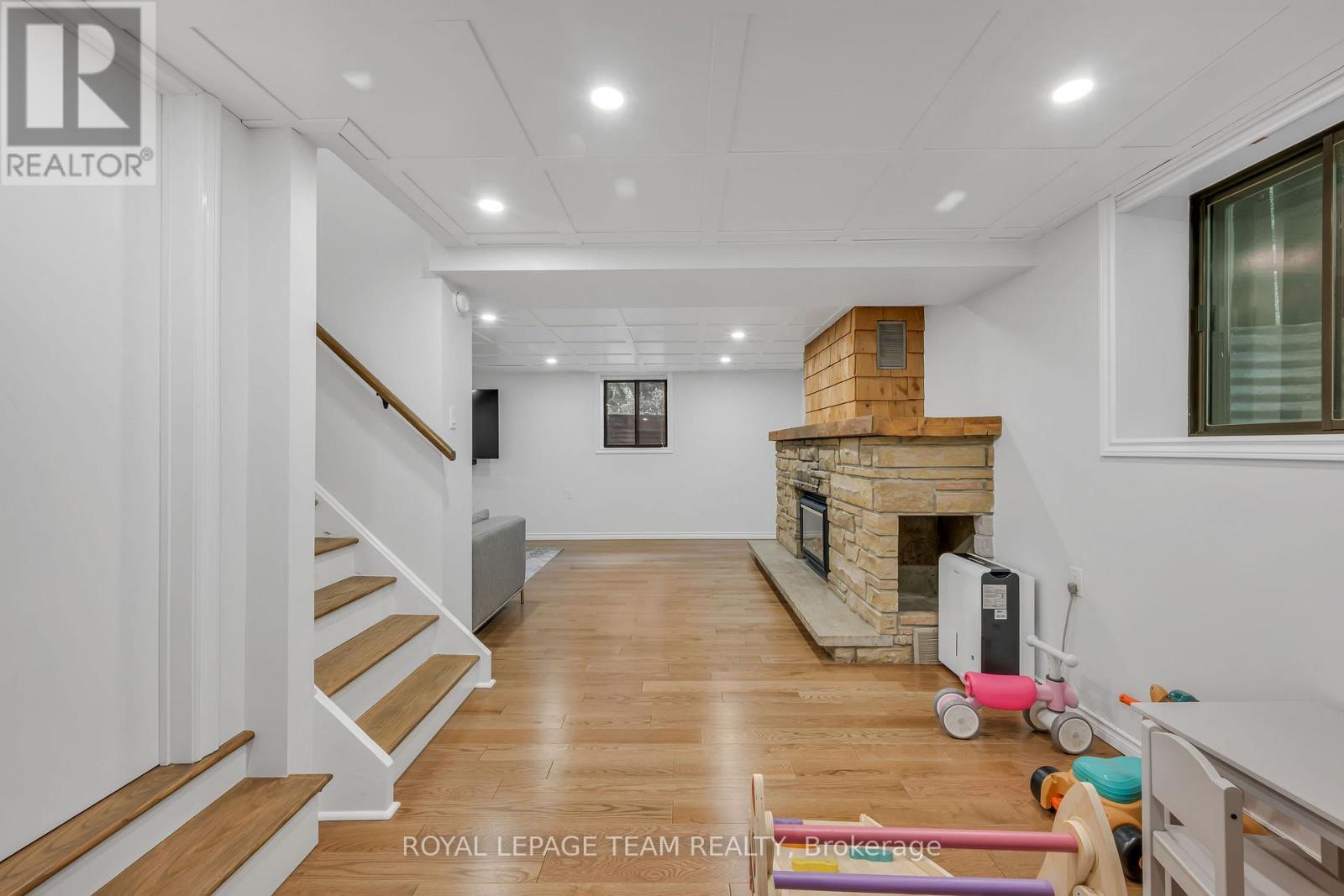 Photo 44 of 2233 Beaver Avenue, Ottawa ON