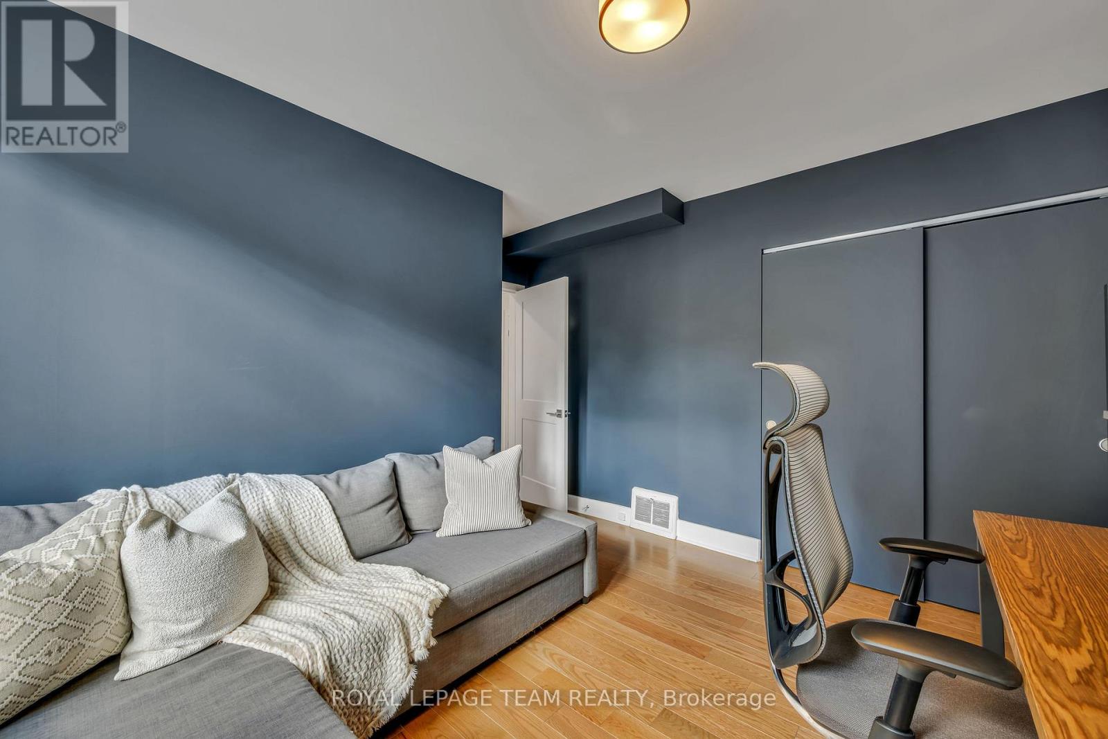 Photo 6 of 2233 Beaver Avenue, Ottawa ON