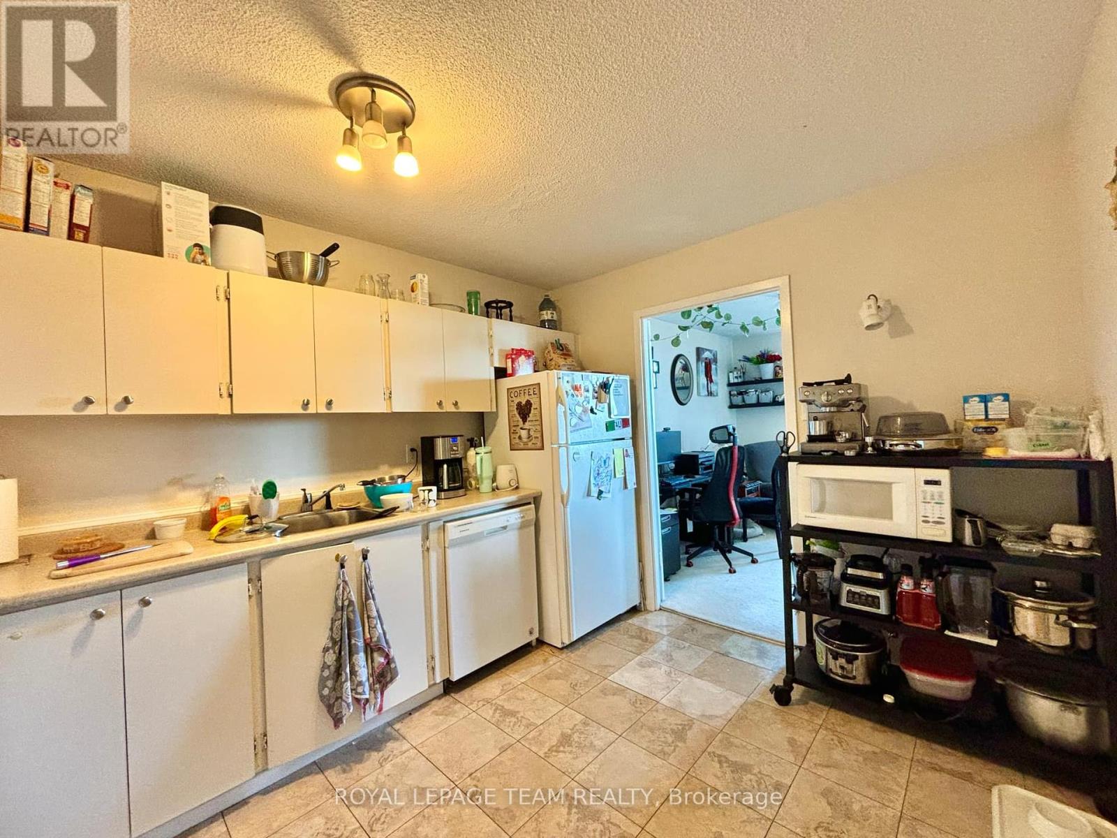 Photo 14 of 1101 2951 Riverside Drive, Ottawa ON