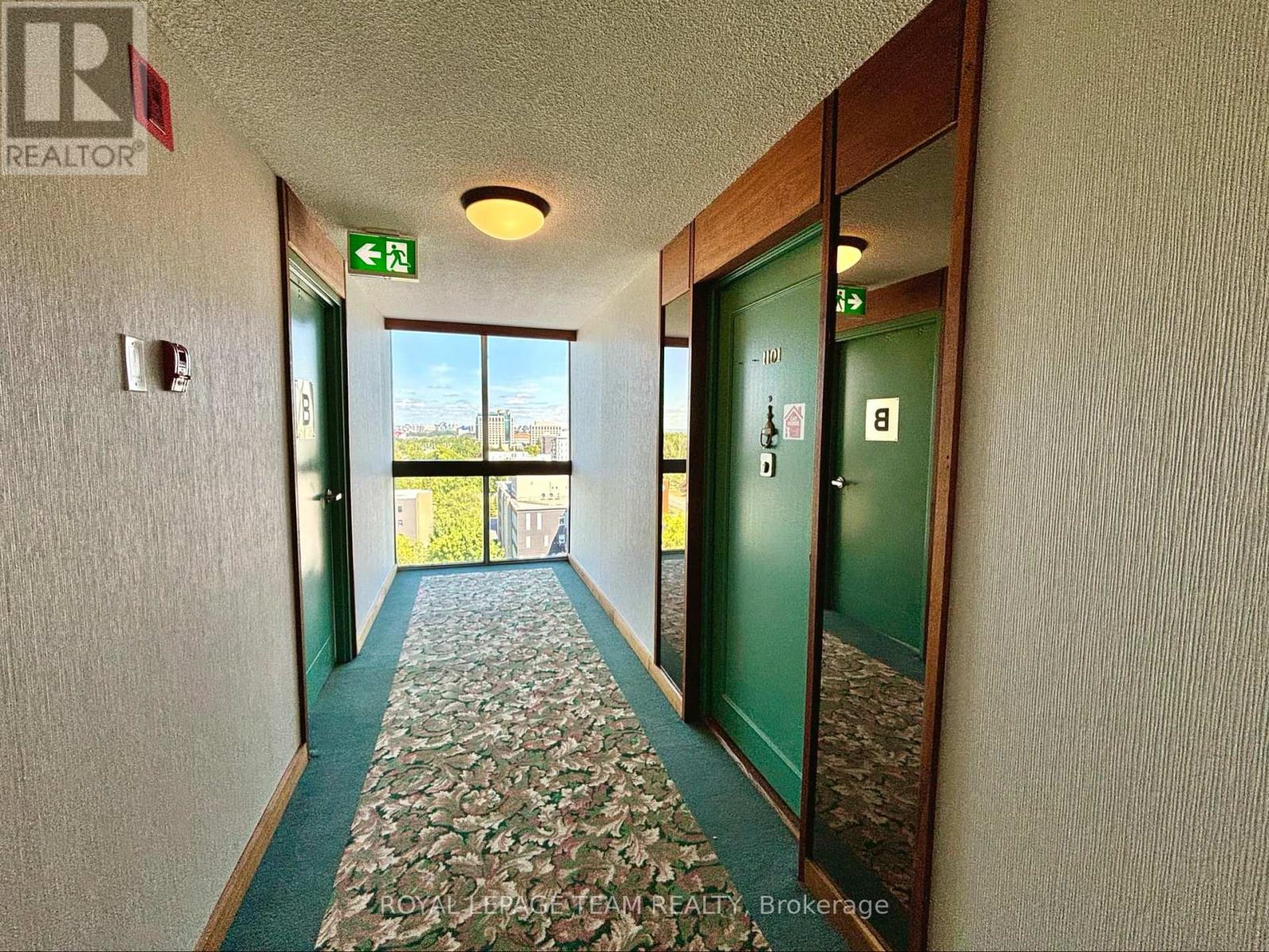 Photo 6 of 1101 2951 Riverside Drive, Ottawa ON