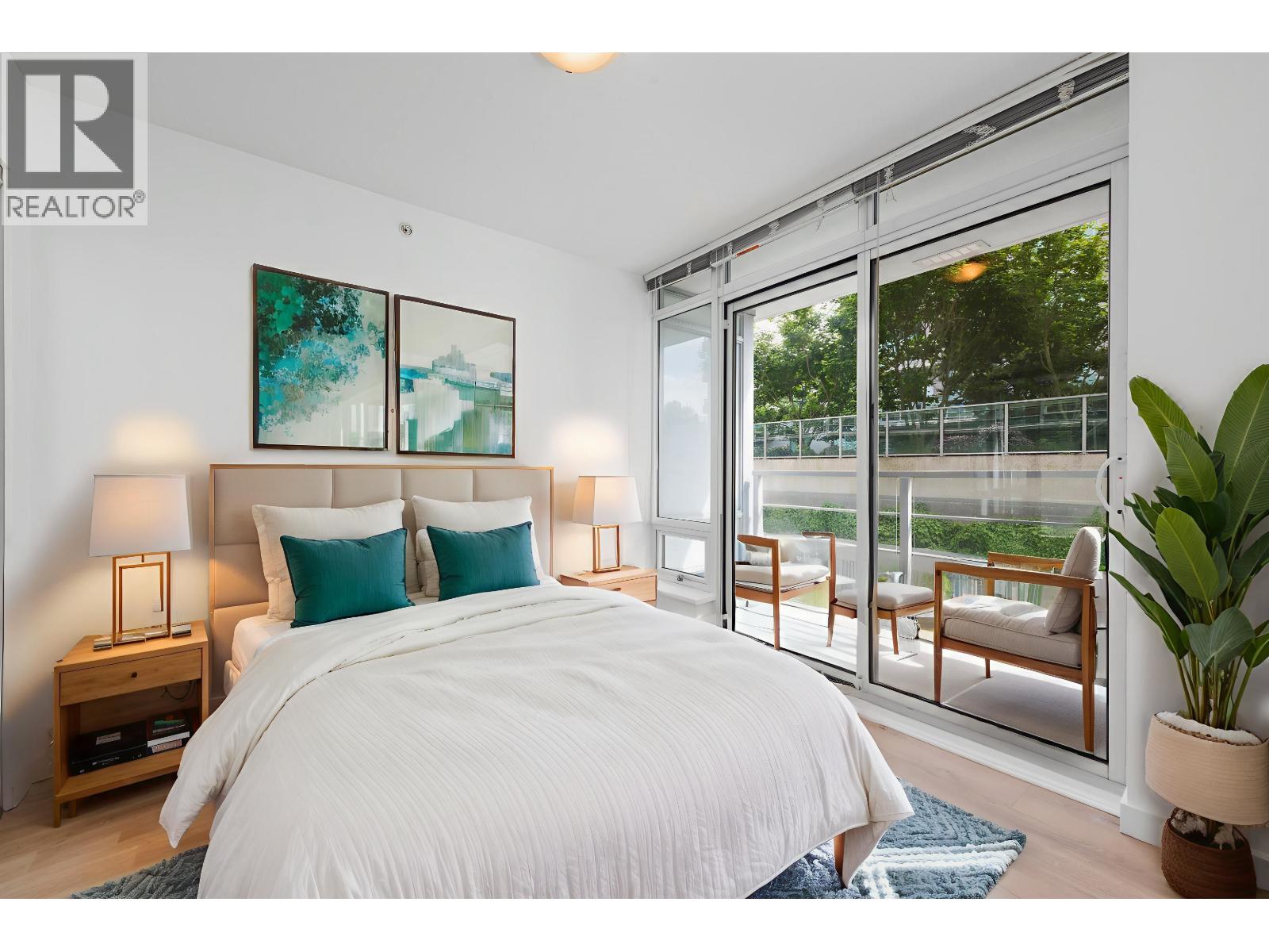 #511-8280 LANSDOWNE Road, Richmond
