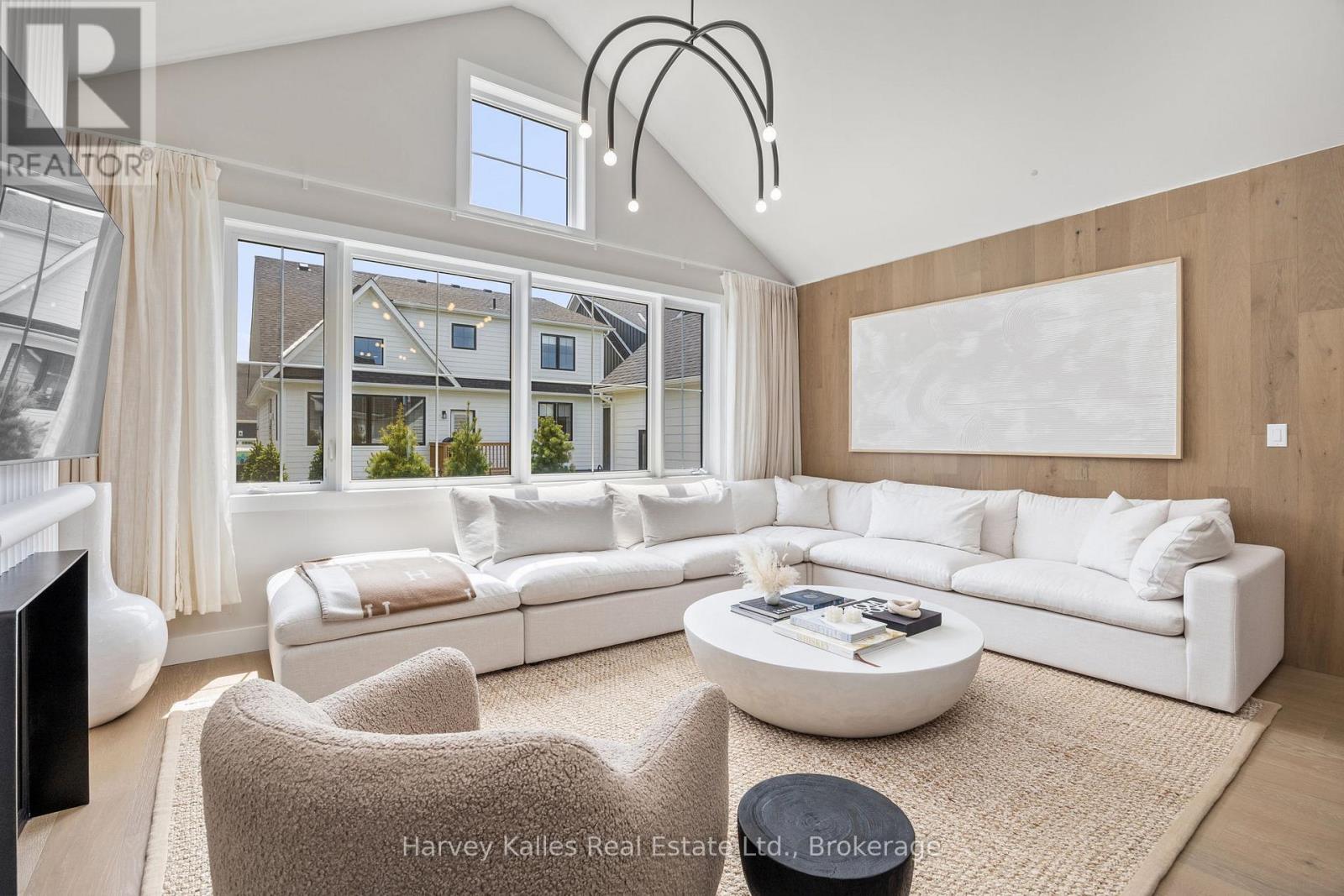 Photo 10 of 113 Black Willow Street, Blue Mountains ON